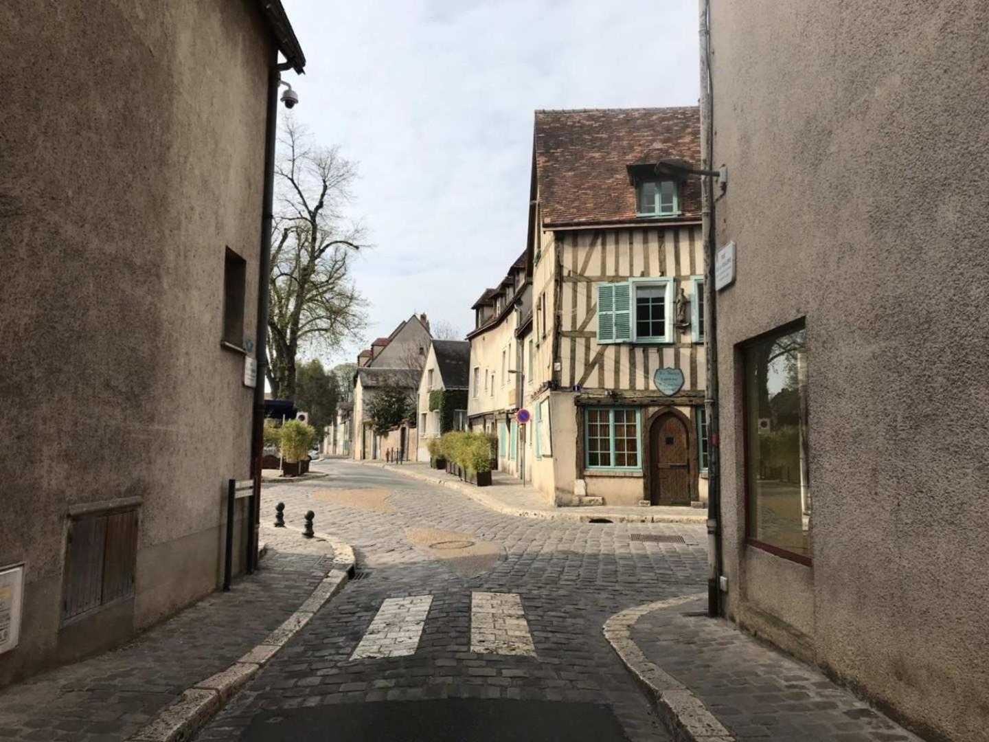 Ferienwohnung T3 De 55M2 Au Centre De Chartres Avec Parking Exterior foto